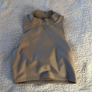 Alo athletic top cropped